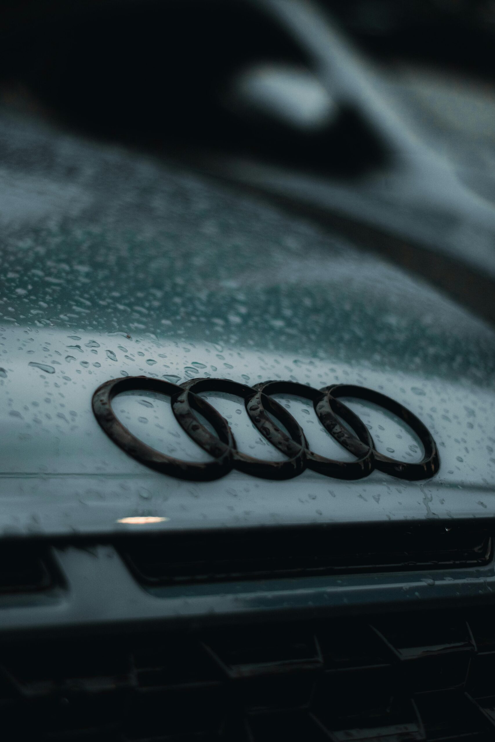 Wie findet man den Lackcode bei Audi? Kompletter Leitfaden für Fahrzeughalter 2026