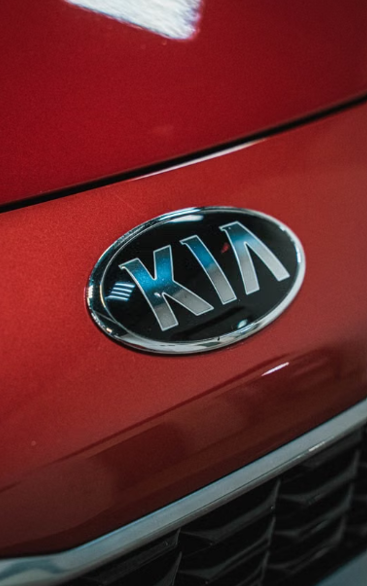 Wie prüft man den Lackcode bei einem Kia? Kompletter Ratgeber für Autofahrer 2026